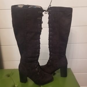 Mossimo lace up boot